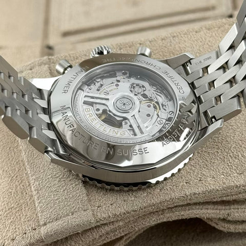 Breitling Navitimer B01 Chronograph 46 Ref. AB0137241L1A1 | Full-Set 04/2022 | Green Dial | Breitling Garantie 04/2027