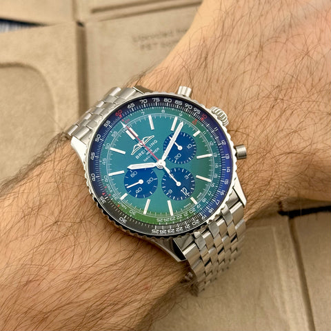 Breitling Navitimer B01 Chronograph 46 Ref. AB0137241L1A1 | Full-Set 04/2022 | Green Dial | Breitling Garantie 04/2027