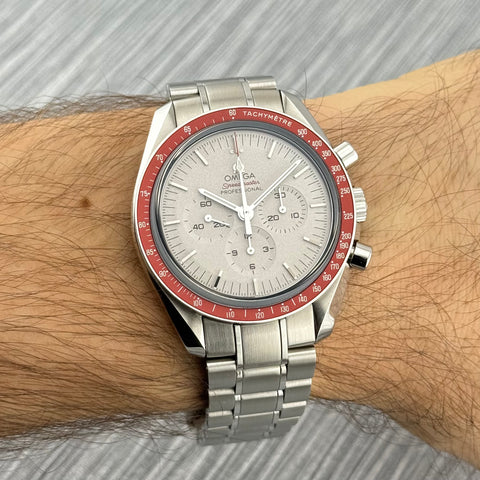 Omega Speedmaster Moonwatch Tokyo 2020 „Rising Sun“ Ref. 52230423006001 | Full-Set 10/2024 | Limited Edition 2020 | 42mm | Rare | Top