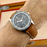 Omega Seamaster 300 Ref. 233.22.41.21.01.002 | Full-Set 09/2026 | Omega Garantie 09/2031 | NEU | Unworn | 18 Karat Sedna™ Roségold