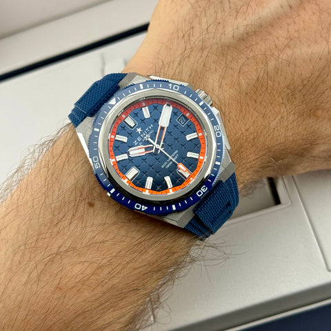 Zenith Defy Extreme Diver Ref. 95.9601.3620/51.I301 | Full-Set 04/2026 | NEU | Unworn | Titan | 42.5mm | Blue | Top