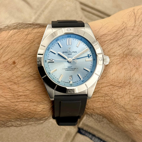 Breitling Chronomat Automatic GMT 40 Ref. P32398101C1S1 | Full-Set 09/2024 | Ice Blue Dial | Top Condition | VIP