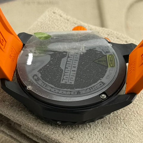 Breitling Endurance Pro Ref. X82310A51B1S2 | Full-Set 01/2026 | NEU | Quartz | Orange | Top