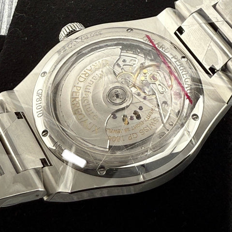 Girard Perregaux Laureato Ref. 81010-11-3153- 1CM | Full-Set 02/2025 | Unworn | 42mm | Automatic | Green Dial | Top | VIP