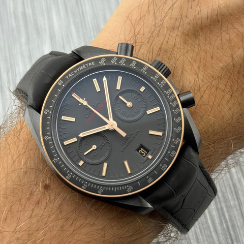 Omega Speedmaster Dark Side of the Moon Sedna Black Ref. 31163445106001 | Full-Set 05/2023 | Omega Garantie 05/2027 | 44.25mm | Keramik | Top | VIP