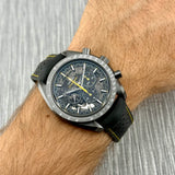 Omega Speedmaster Dark Side of the Moon Apollo 8 Chronograph Ref. 310.92.44.50.01.001 | Full-Set 09/2026 | NEU | Unworn | Keramik | 44.25mm