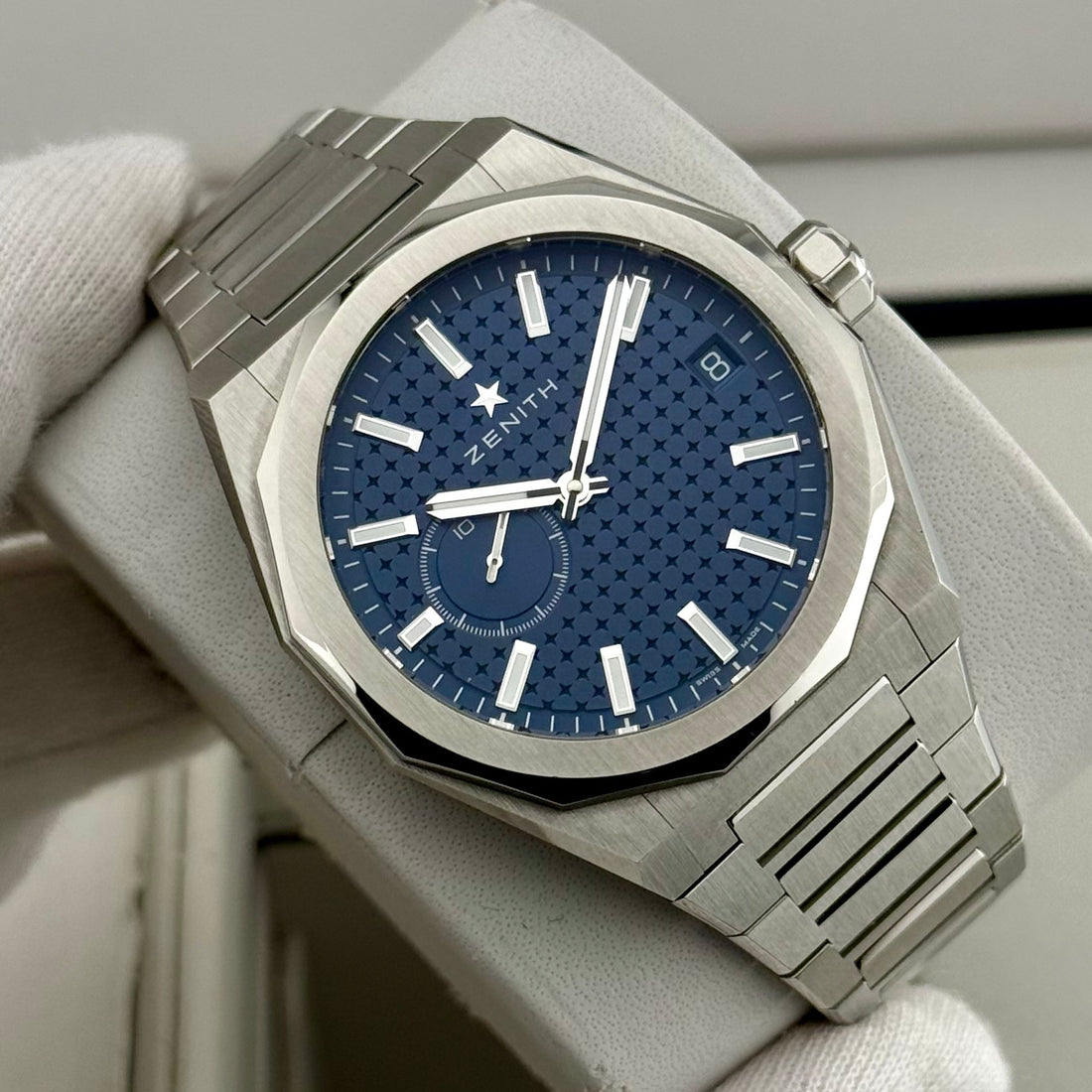 Zenith Defy Skyline 41 Ref. 03.9300.3620/51.I001 | Full-Set 02/2022 | Steel + Rubber Strap | 41mm | Blue Dial