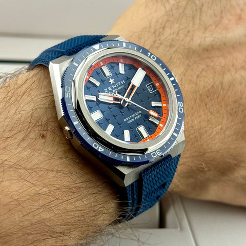 Zenith Defy Extreme Diver Ref. 95.9601.3620/51.I301 | Full-Set 04/2026 | NEU | Unworn | Titan | 42.5mm | Blue | Top