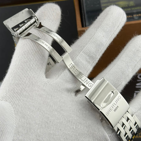 Breitling Navitimer 1 01 Chronograph Ref. AB012721/BD09 | Full-Set 10/2016 | Serviced 12/2025 | Black Dial | 46mm | Top