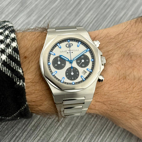 Girard-Perregaux Laureato Chronograph 42 Ref. 81020-11-131-11A | Full-Set 01/2023 | GP Garantie 01/2028 | Panda Dial | Like New | VIP