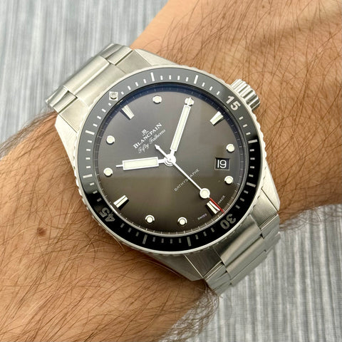 Blancpain Fifty Fathoms Bathyscaphe Ref. 5000-1110-71s | Full-Set 2023 | Automatic | 43mm | Grey Dial | Top | VIP