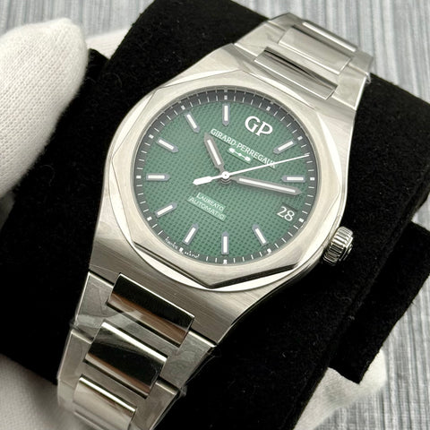 Girard Perregaux Laureato Ref. 81010-11-3153- 1CM | Full-Set 02/2025 | Unworn | 42mm | Automatic | Green Dial | Top | VIP
