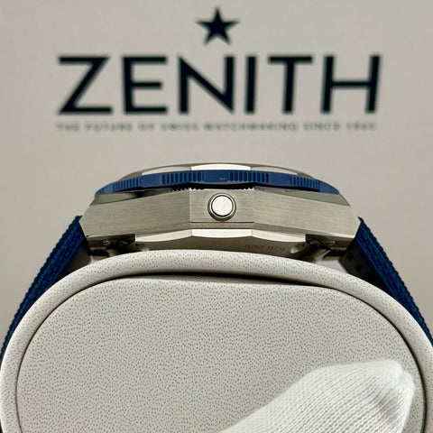 Zenith Defy Extreme Diver Ref. 95.9601.3620/51.I301 | Full-Set 04/2026 | NEU | Unworn | Titan | 42.5mm | Blue | Top