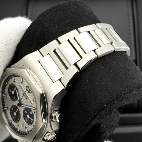 Girard-Perregaux Laureato Chronograph 42 Ref. 81020-11-131-11A | Full-Set 01/2023 | GP Garantie 1/2028 | Panda | Top Condition