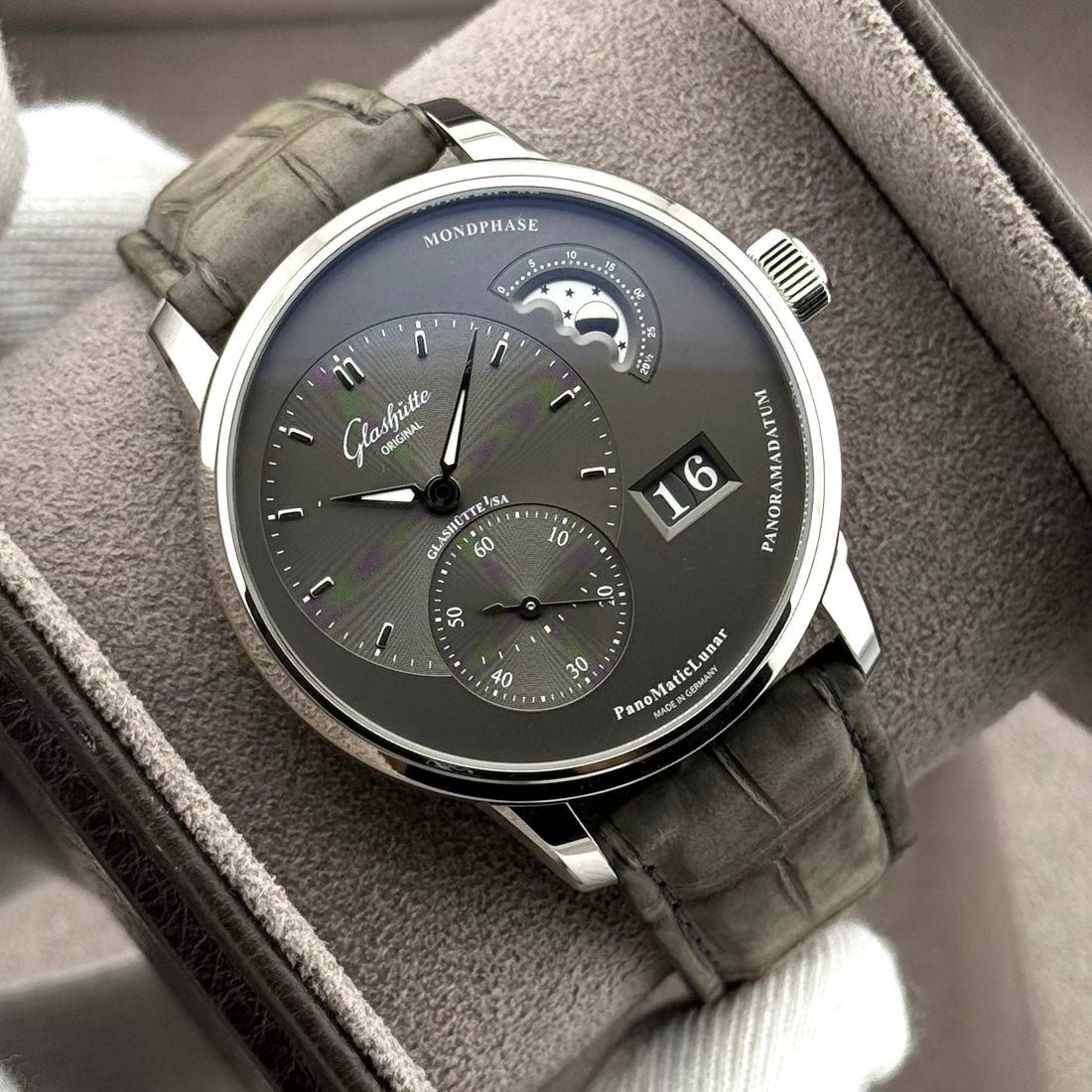 Glashütte Original PanoMaticLunar 40 mm Ref. 1-90-02-43-32-62 | Full-Set 04/2025 | Garantie 04/2027 | Unworn | 40mm | Grey | Top